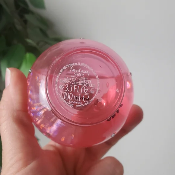 Britney Spears Fantasy Sheer Perfume 3.3oz Diamond Bottle - Picture 3 of 5